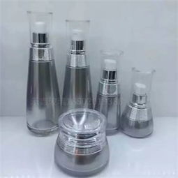 出口熱賣化妝品瓶子 高檔pet材料塑料瓶,各種容量卡扣瓶 廣州市樂鑫玻璃制品廠 化妝品瓶子